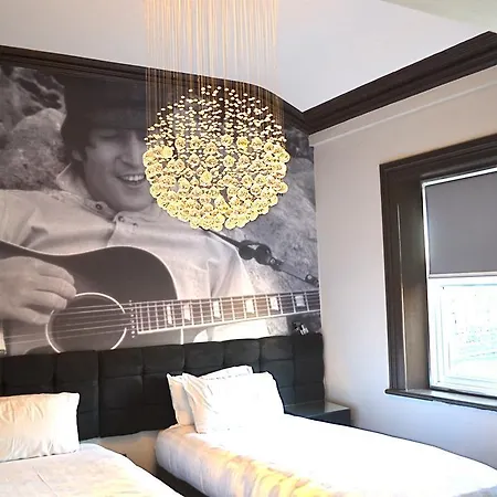 Signature Living Bold Street 3*