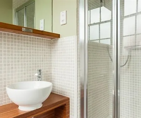 Blackburne Arms Hotel 4*
