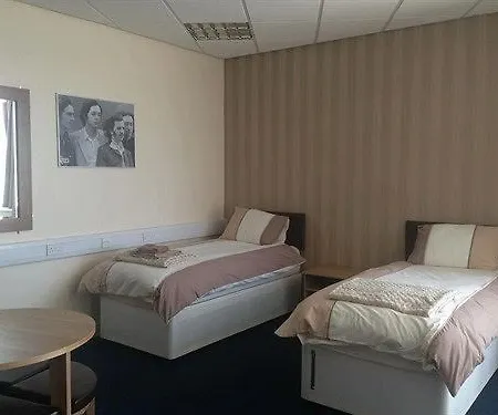 Gateway 3* Liverpool