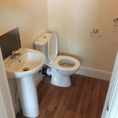 The Newsham Guest 2* Liverpool