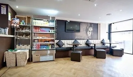 Hotel The Podworks