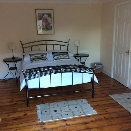 The Barn 3* Hale (Merseyside)