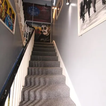 Everton Hostel Liverpool