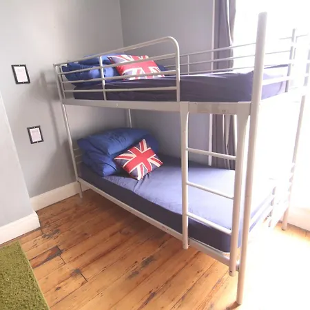 Hostel Everton
