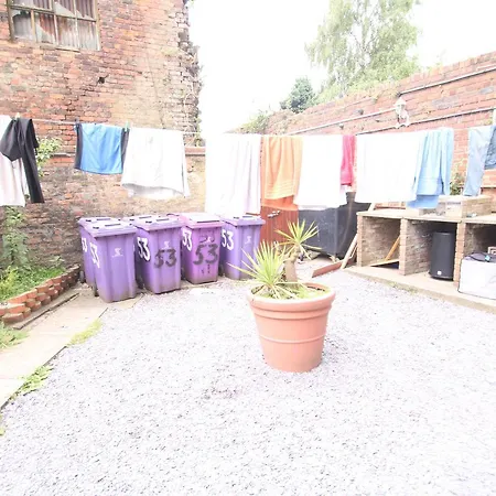 Everton Hostel Liverpool