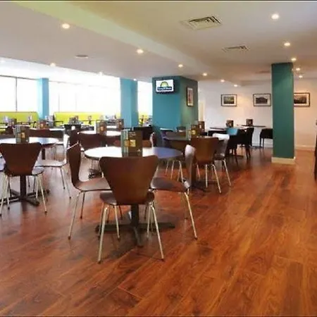 Heeton Concept - Centre Hotel 3*