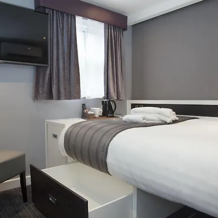 Epic Duke Street Hotel apartamentowy 4*