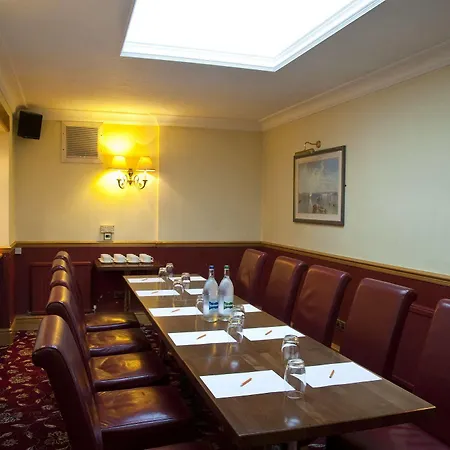 The Royal 3* Crosby (Merseyside)