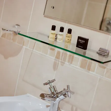 Base Serviced - Cumberland Appartement