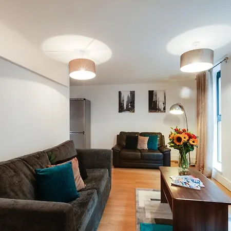 Base Serviced - Cumberland Appartement *