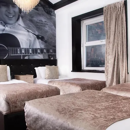 Signature Living Bold Street 3*