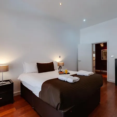 Διαμέρισμα Base Serviced - Sir Thomas Street *