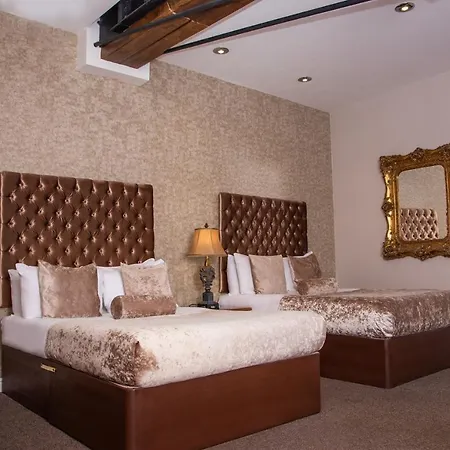 Signature Living Отель