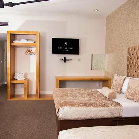 Signature Living Отель