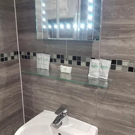The Glebe מלון ליברפול