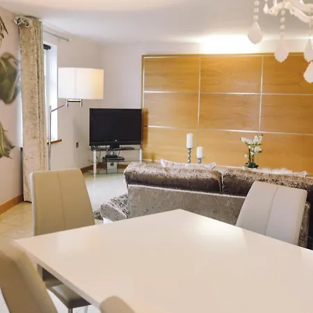 Aparthotel Posh Pads - 1 -