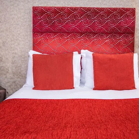 Signature Living Отель 4*