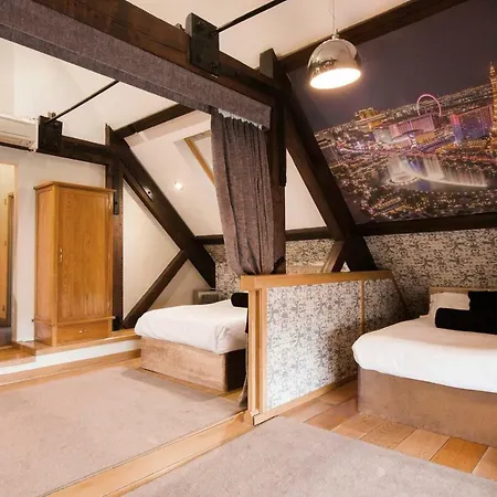 Отель Signature Living Ливерпуль