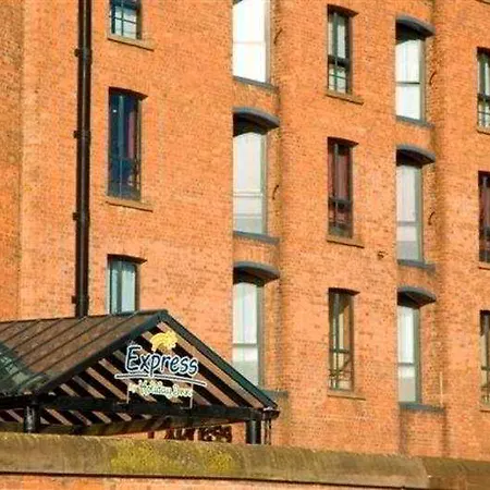 Holiday Express Liverpool-albert Dock By Ihg 3* Ливерпуль