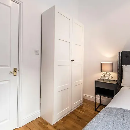 Renshaw Apartment Liverpool