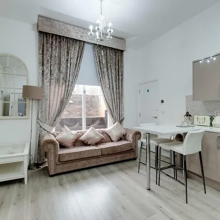 3 Rodney Street Apartment