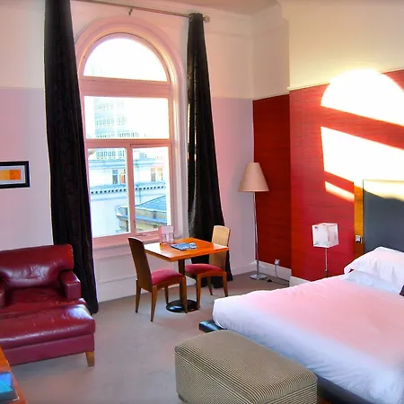 Hotel 62 Castle Street
