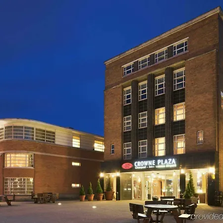 Hotel Crowne Plaza - John Lennon Airport By Ihg 4*