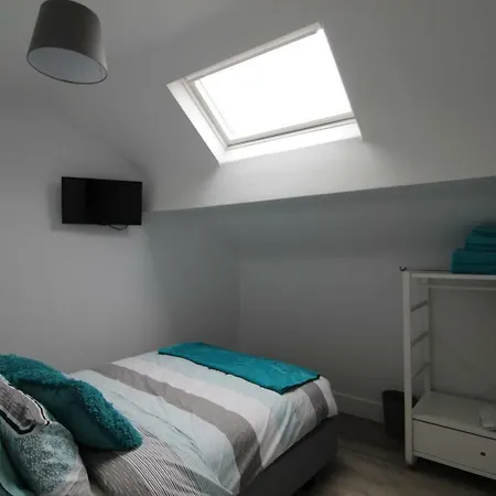 Appartamento 2 Serviced In Childwall-south - Each Sleeps 6