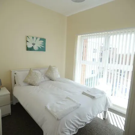 2 Bedroom Apartment *