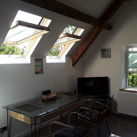 Trait House