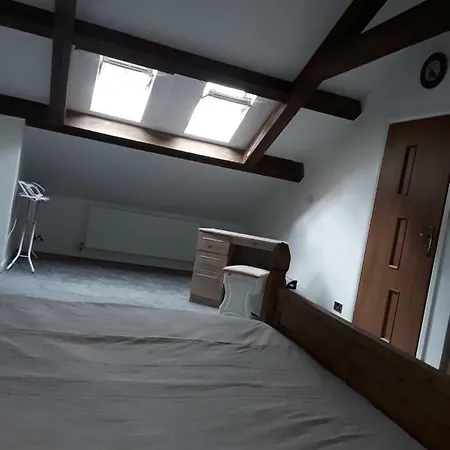 公寓 Trait House