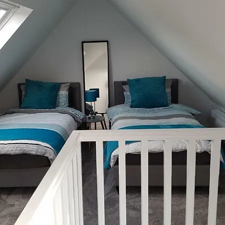 2 Serviced In Childwall-south - Each Sleeps 6 Appartamento Liverpool