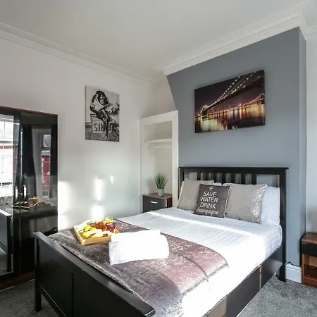 Langton House Apartment *