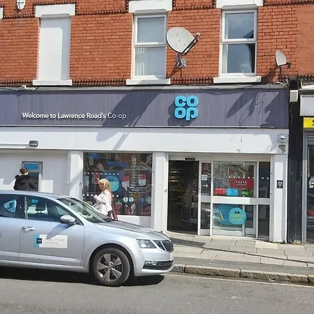 Bright, Comfortable Home, Convenient For Centre * Liverpool