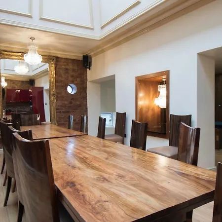 Signature Living Bold Street 3*