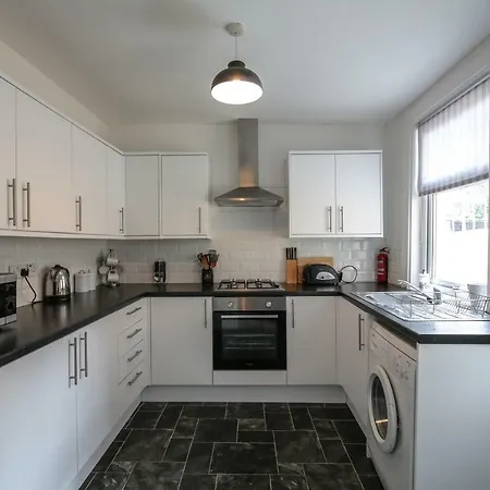 Langton House Apartment