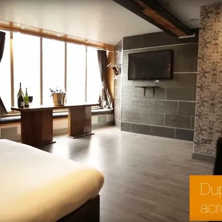 Signature Living