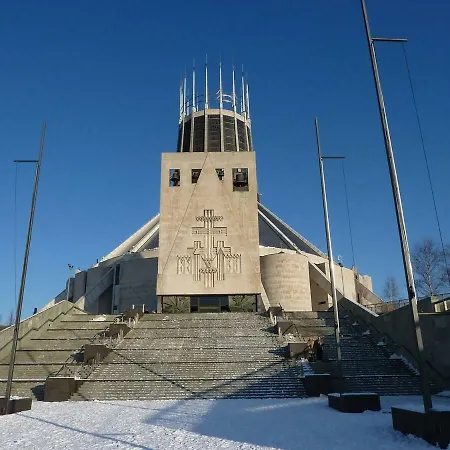 Гостевой дом Oz Anfield - Canon Ливерпуль
