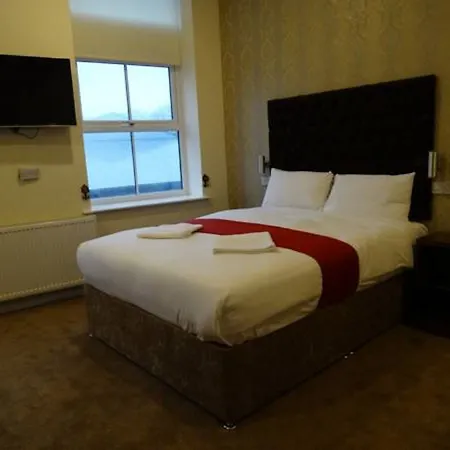 Trivelles Anfield Hotel 2*