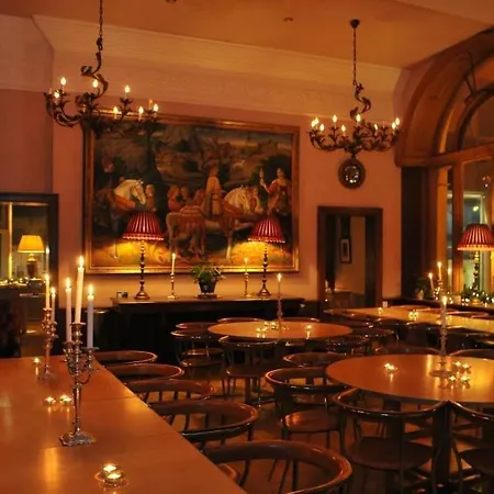 The Racquet Club 3*