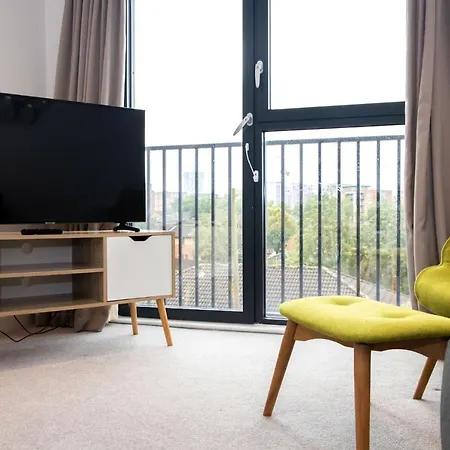 Open Key 3* Liverpool