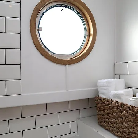 The Boat 5* Liverpool