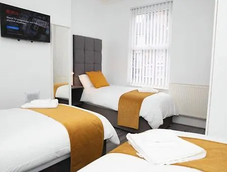 Sybil Townhouse Anfield Sleeps 15 Holiday home