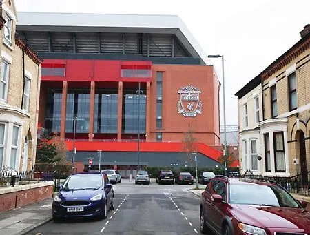Holiday home Sybil Townhouse Anfield Sleeps 15 *