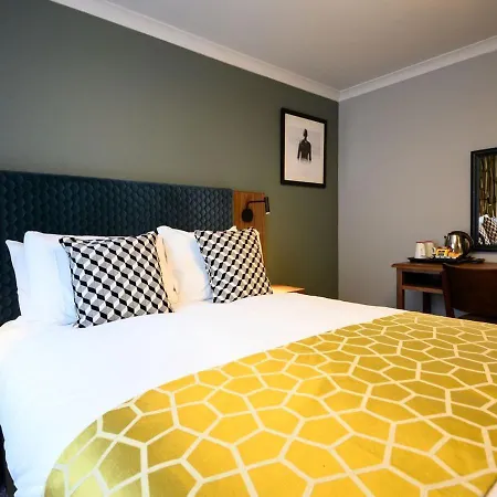 Bar One By Innkeeper's Collection Hotel