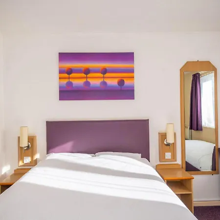 Stables Inn, Aintree 2*