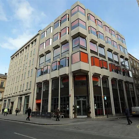 Easyhotel Hotel 3*