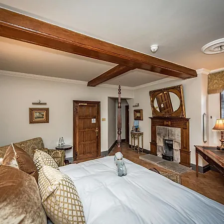 Hillbark & Hotel 5*