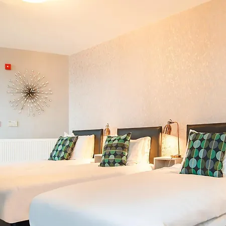 Oyo Grand Hotel 3*