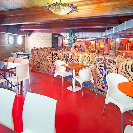 Hotel Oyo Grand 3*